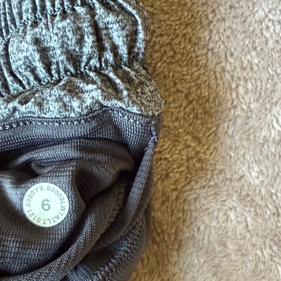 Lululemon Athletica Heathered Gray Shorts - Picture 5 of 11